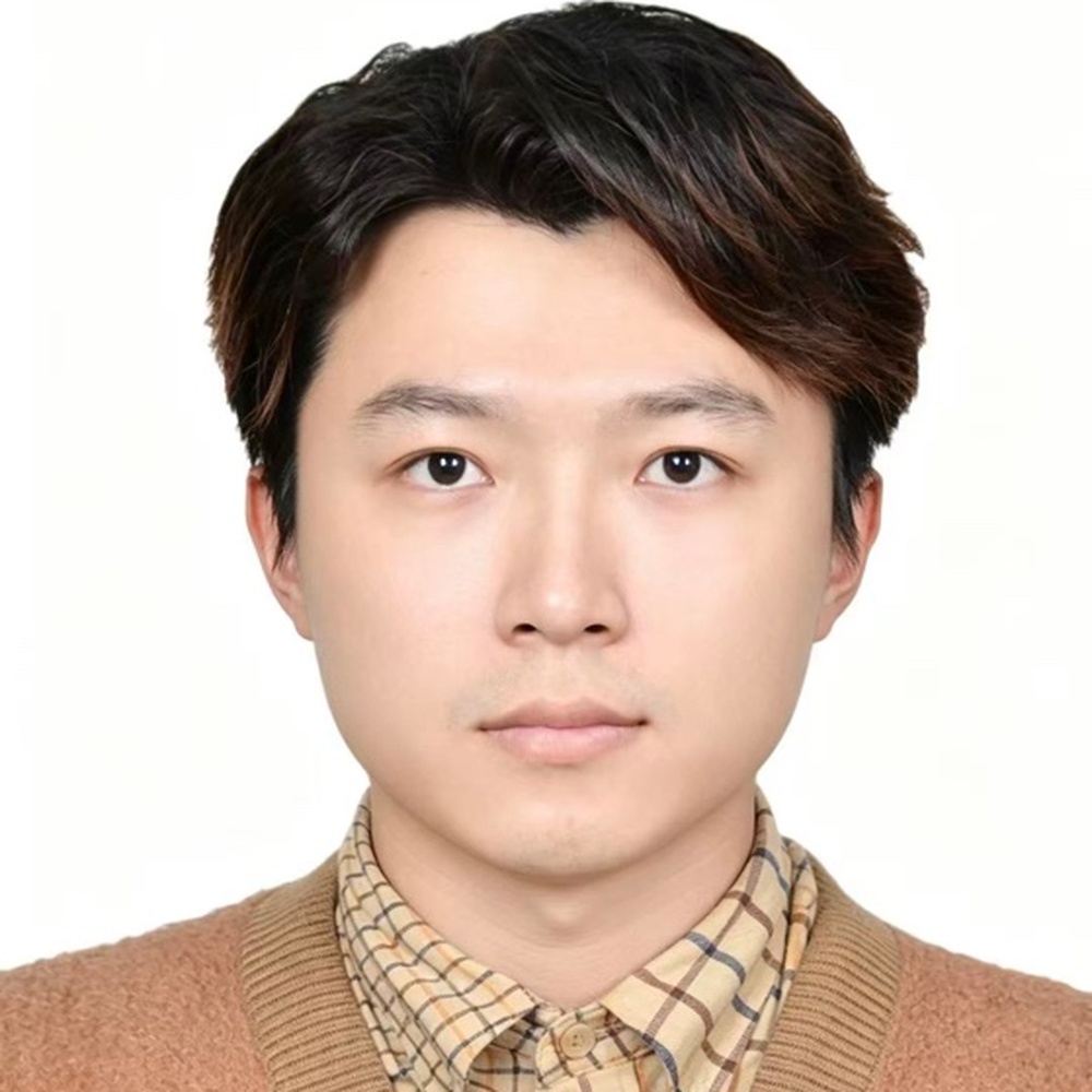 Jiehong Lin